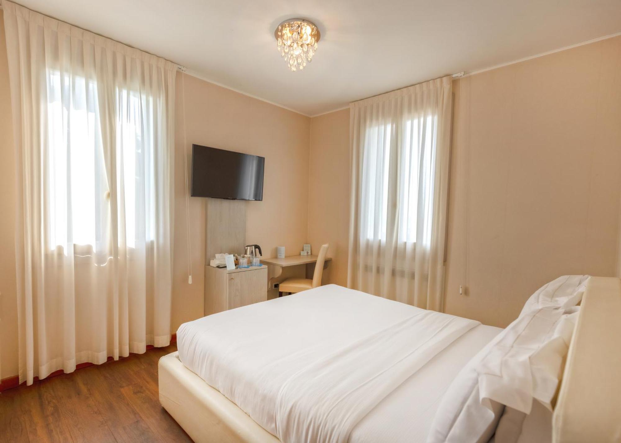 Gardone Palace Hotel Gardone Riviera Dış mekan fotoğraf